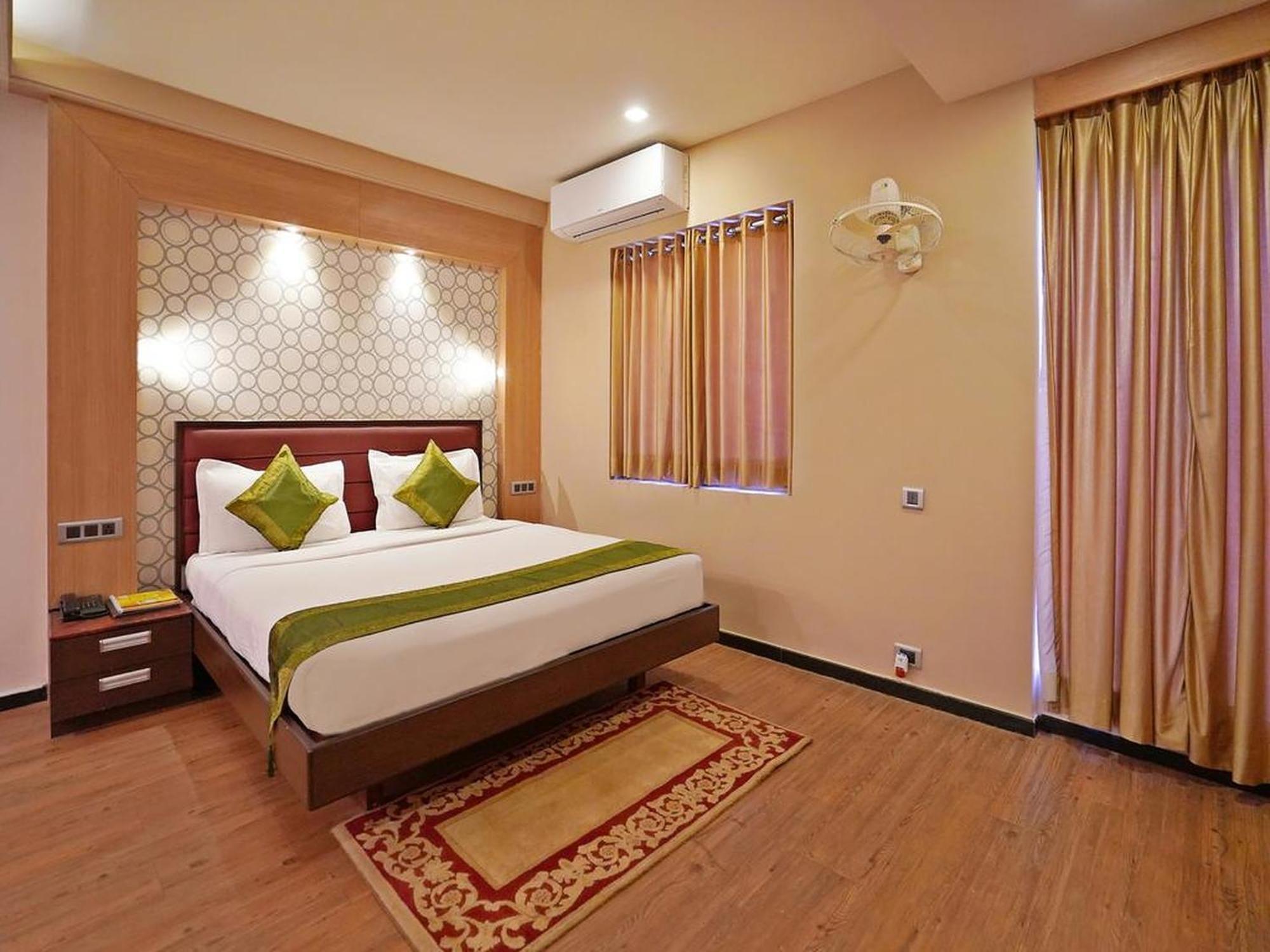 Gold Coast Beach Resort Puri Εξωτερικό φωτογραφία